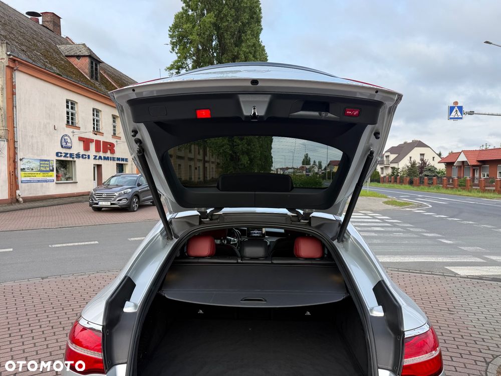 Mercedes-Benz GLC 220 d 4Matic 9G-TRONIC AMG Line - 20