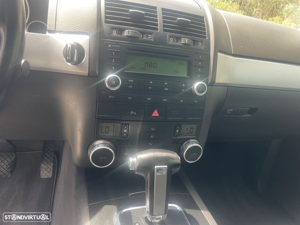 VW Touareg 2.5 TDi Tiptronic - 8