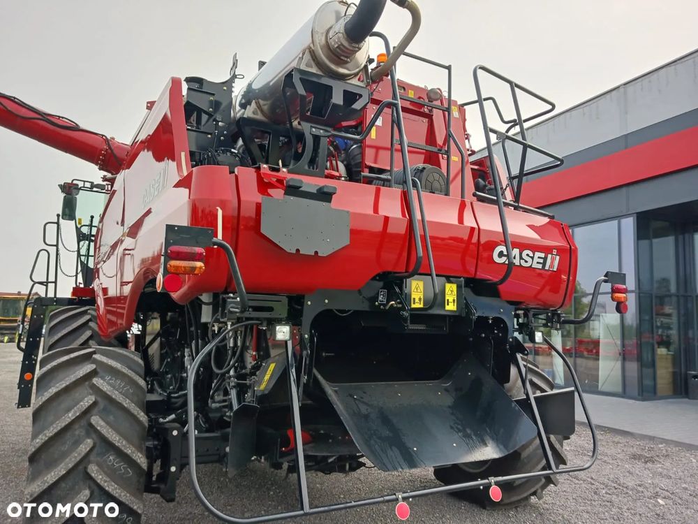 Case IH Axial Flow 6150 - 12