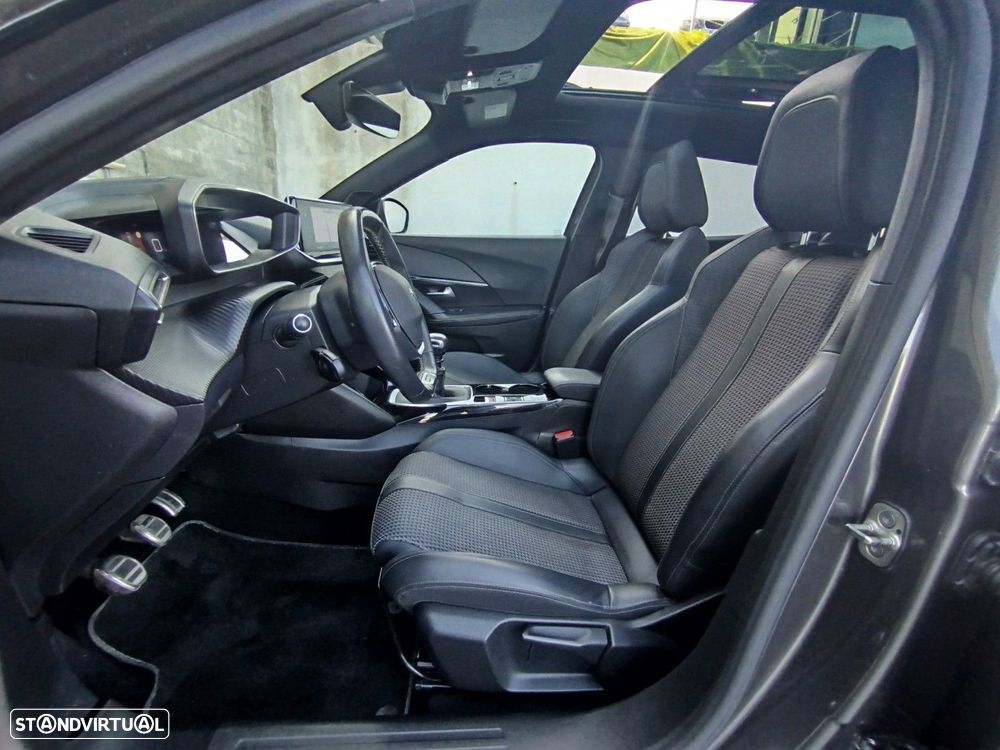 Peugeot 2008 1.2 PureTech GT Line - 5
