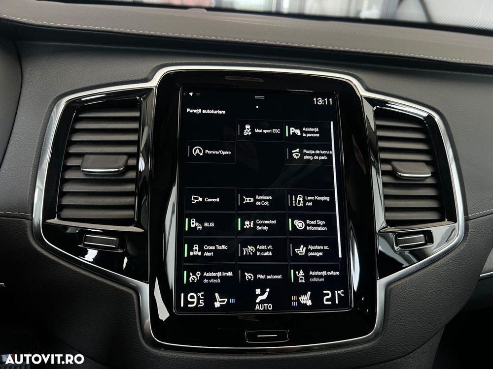 Volvo XC 90 - 26