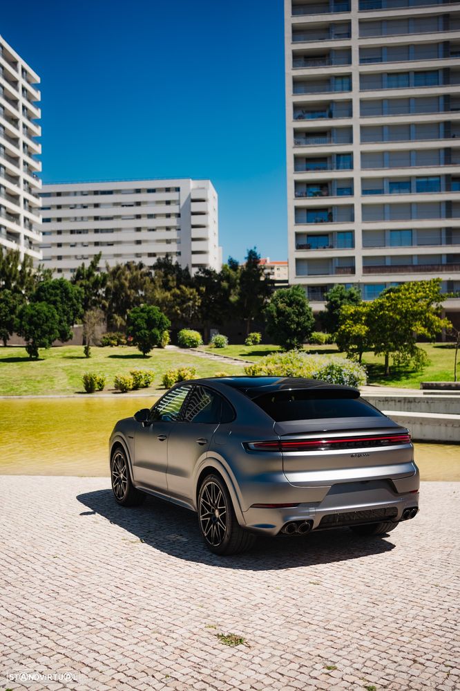 Porsche Cayenne — fotografia 3
