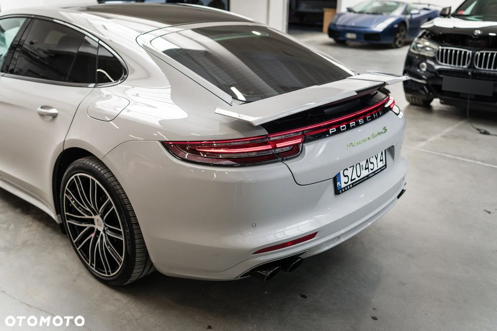 Porsche Panamera Turbo S e-Hybrid - 18