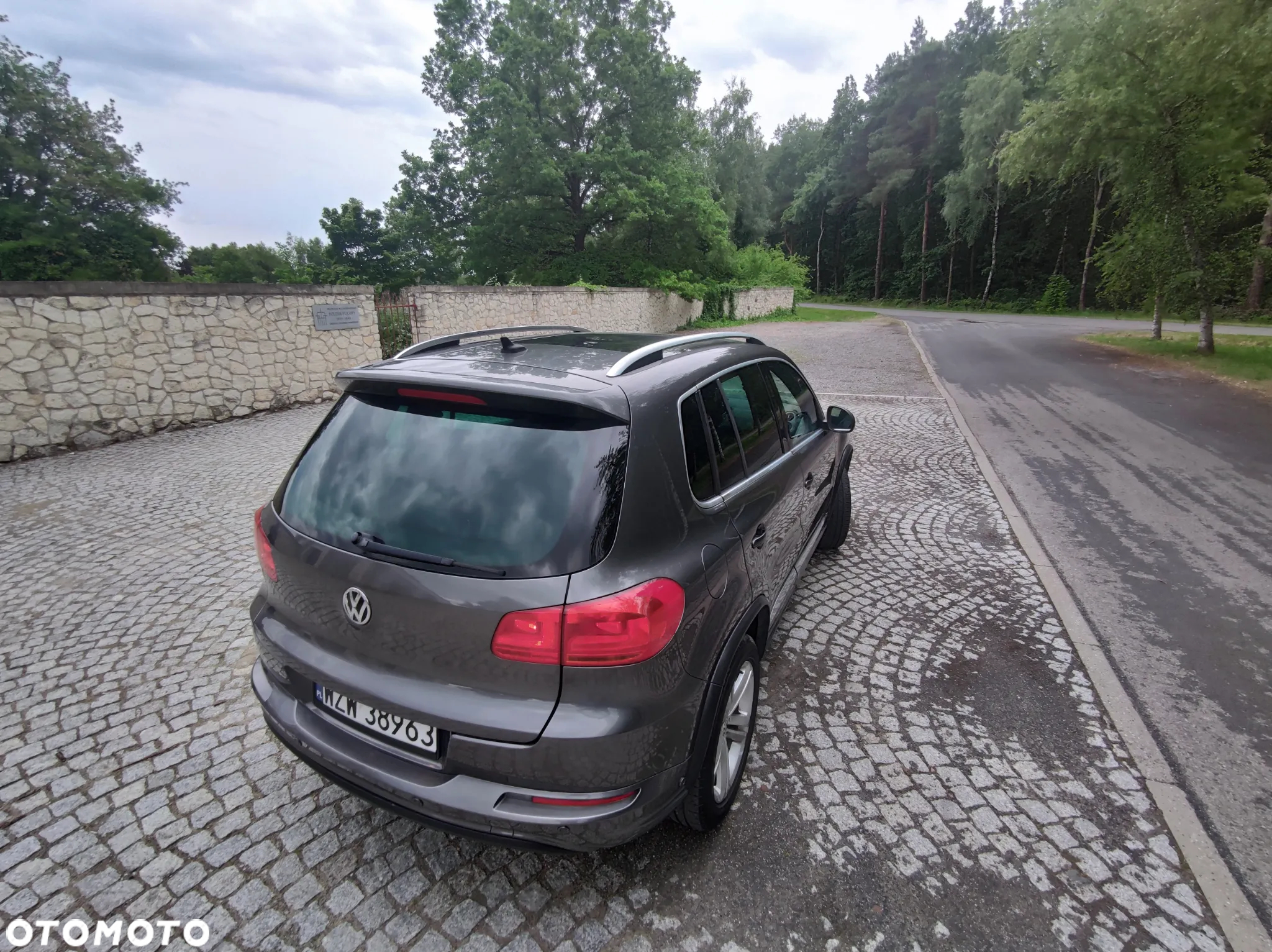 Volkswagen Tiguan 2.0 TDI Perfectline R-Style - 25