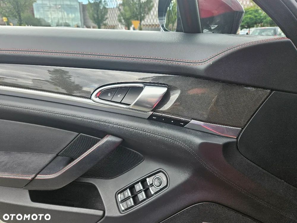 Porsche Panamera GTS - 19