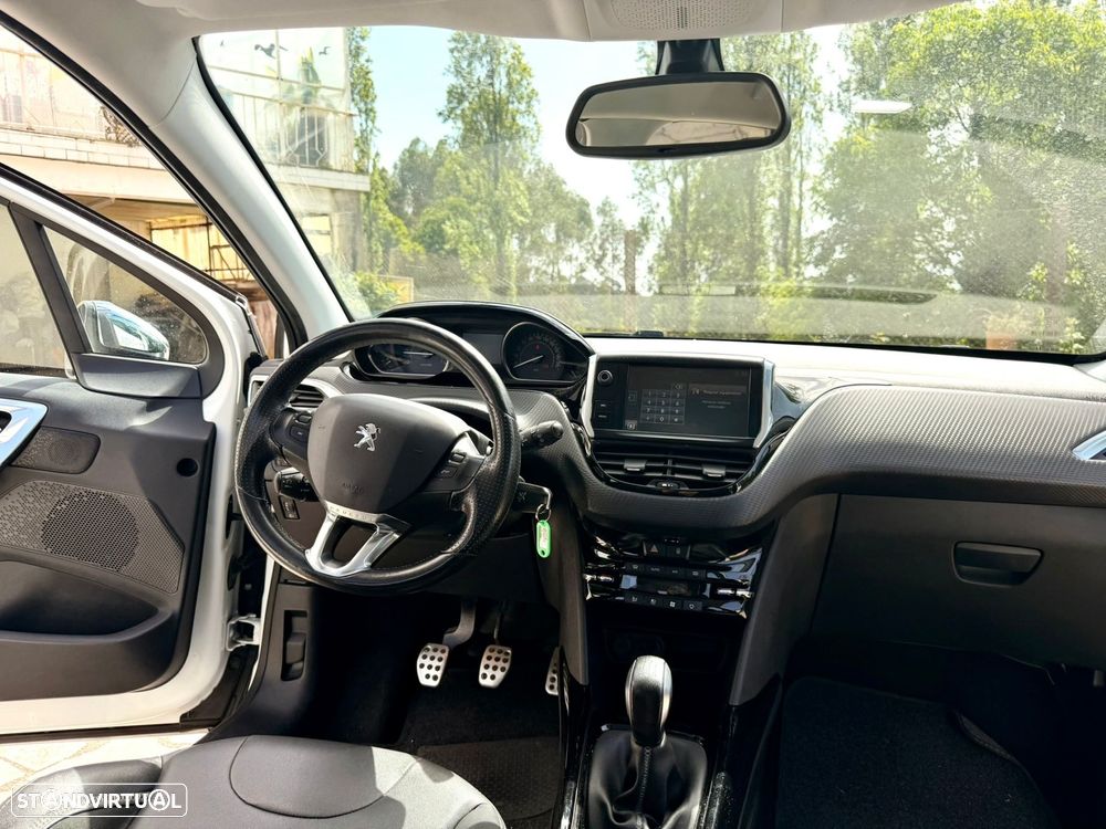 Peugeot 2008 1.2 PureTech Crossway - 25