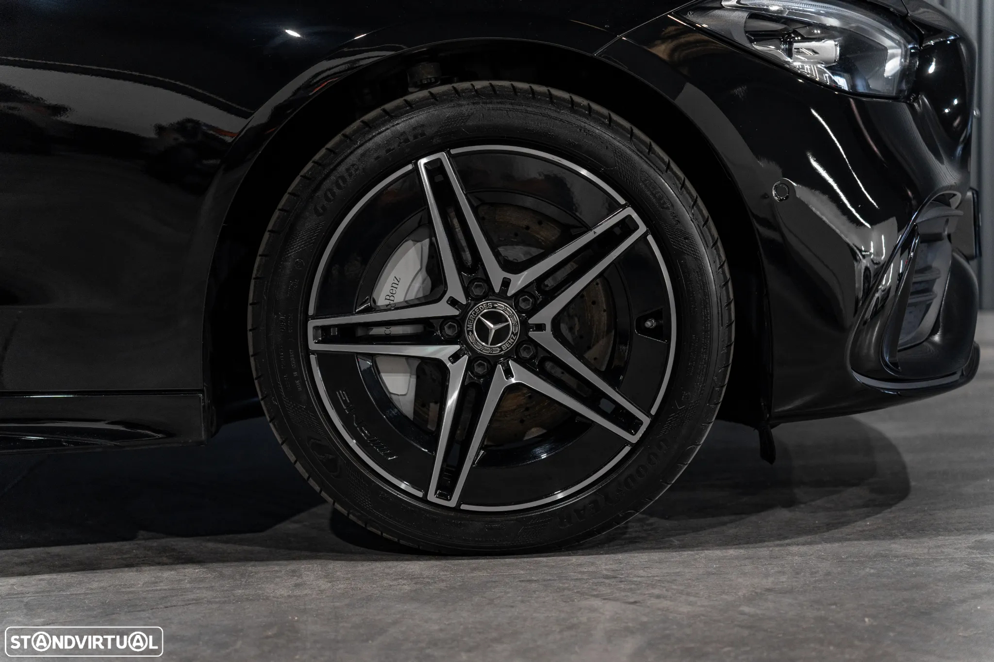 Mercedes-Benz C 300 e AMG Line - 44