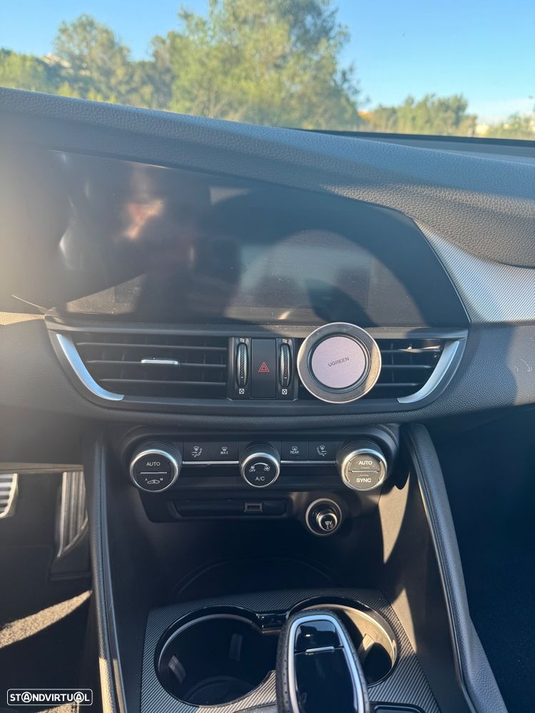 Alfa Romeo Giulia 2.2 D Sprint AT8 - 19