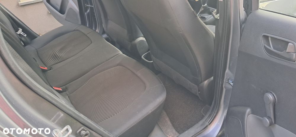 Hyundai i10 1.0 BlueDrive Comfort - 28