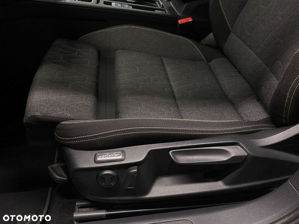 Volkswagen Passat Variant - 15