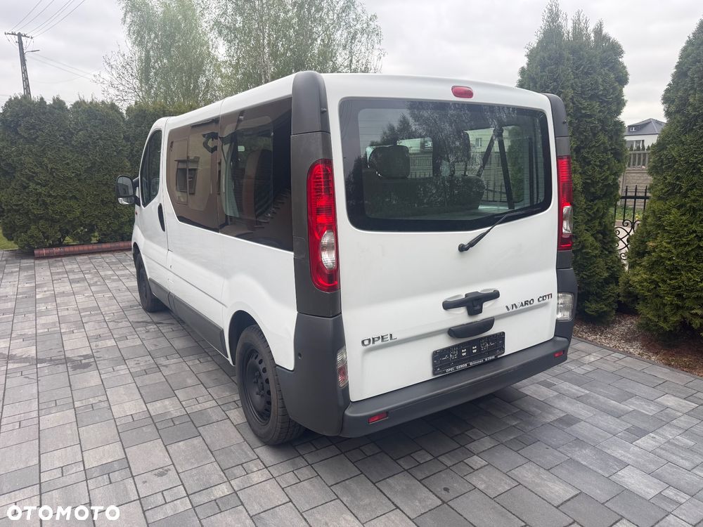 Opel Vivaro - 10