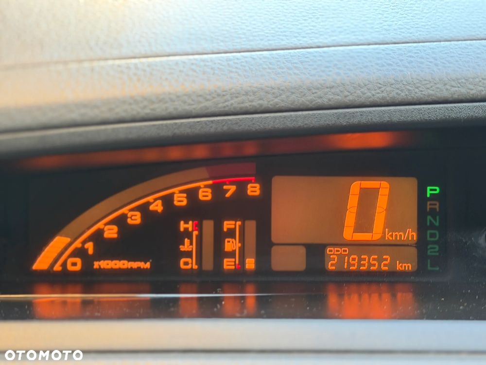 Suzuki Liana - 15