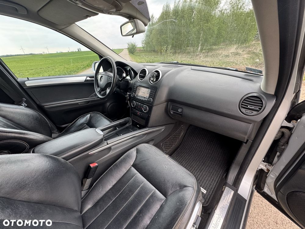 Mercedes-Benz ML - 6
