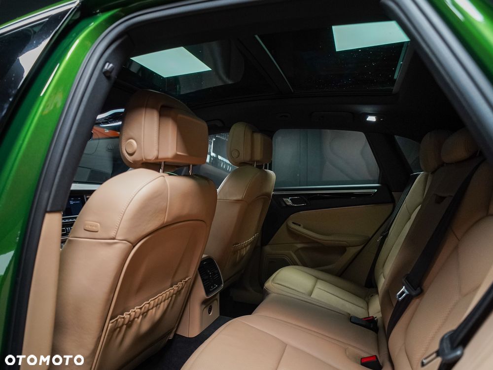 Porsche Macan S - 32