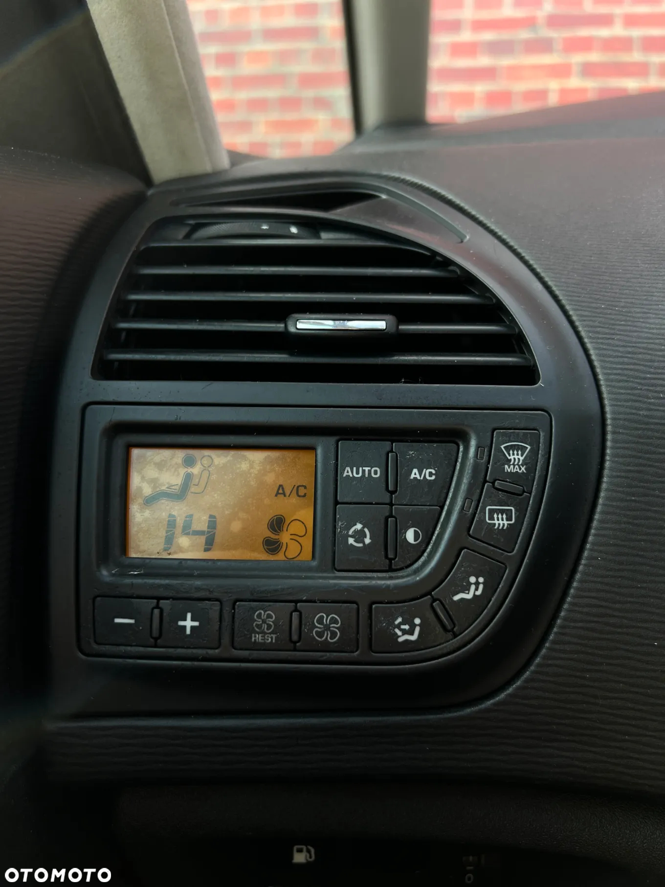 Citroën C4 Picasso - 24
