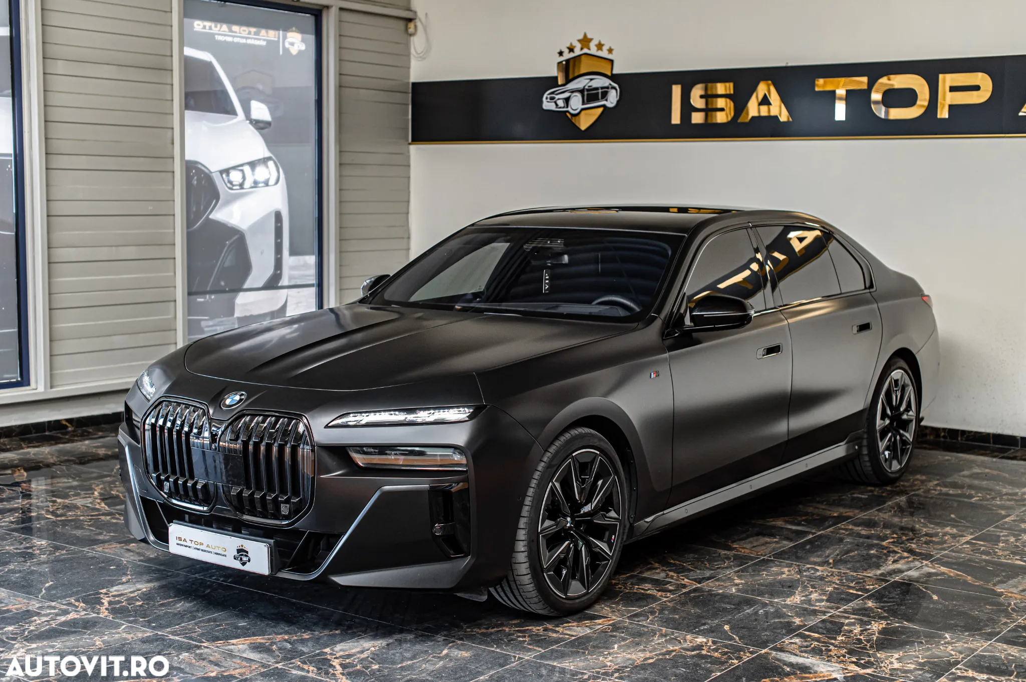 BMW Seria 7 740d xDrive MHEV - 31