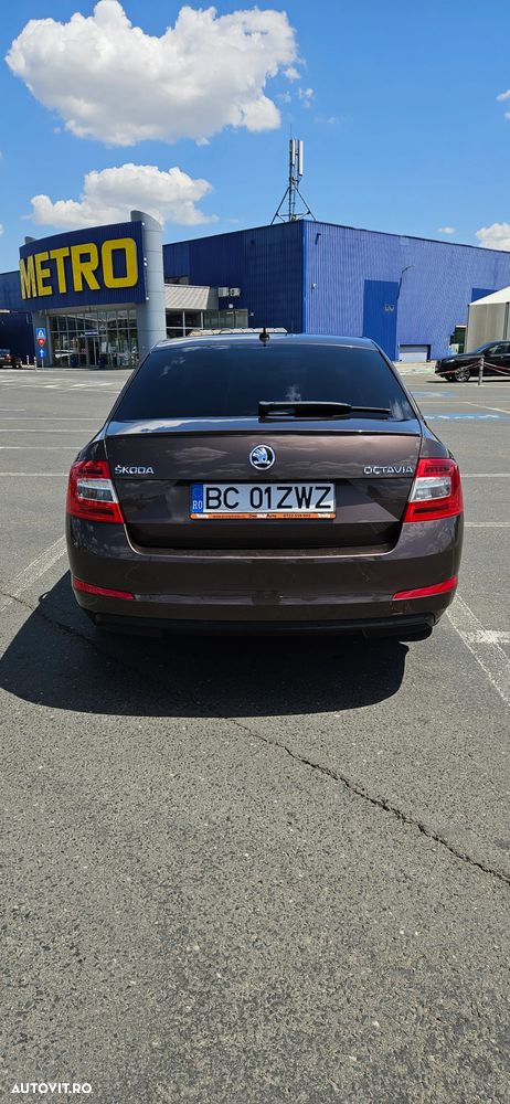 Skoda Octavia 1.8 TSI DSG Style - 5