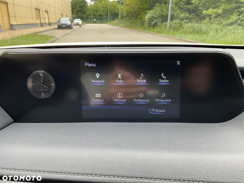 Lexus UX - 29