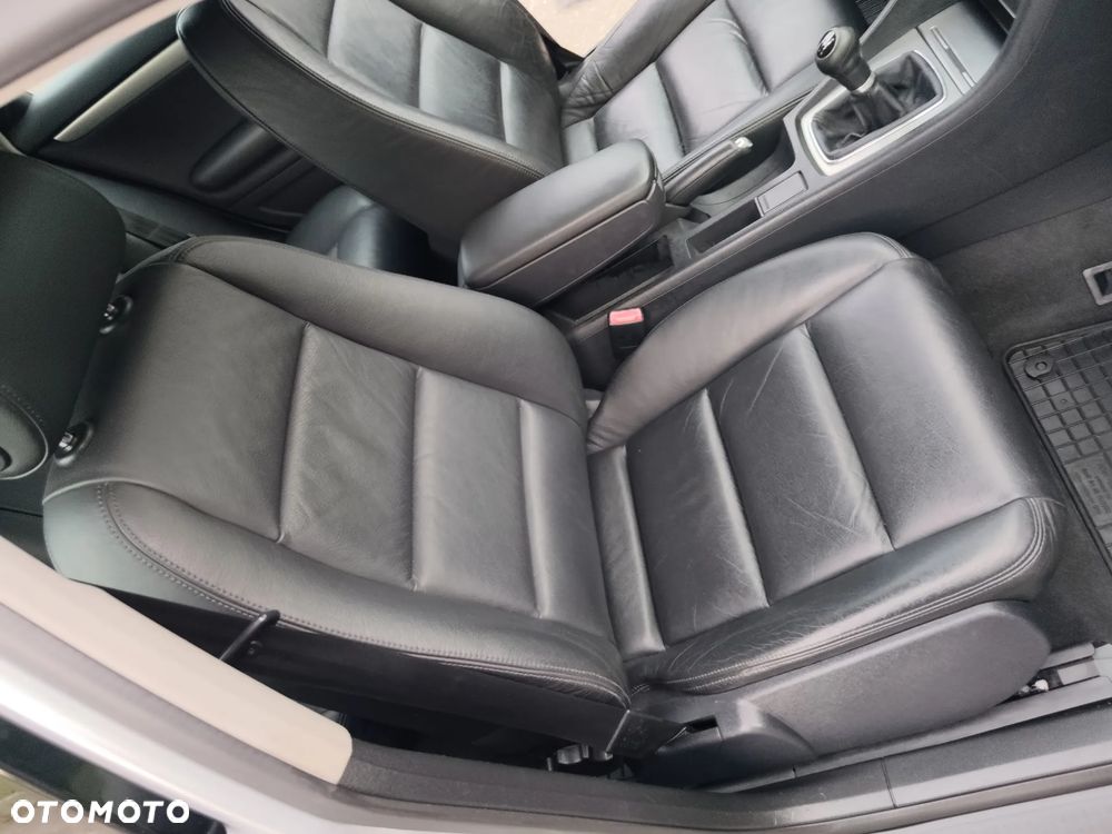 Audi A4 Limousine - 13