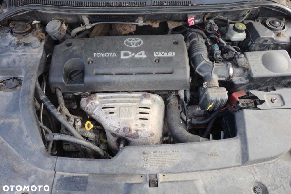 Toyota Avensis - 6