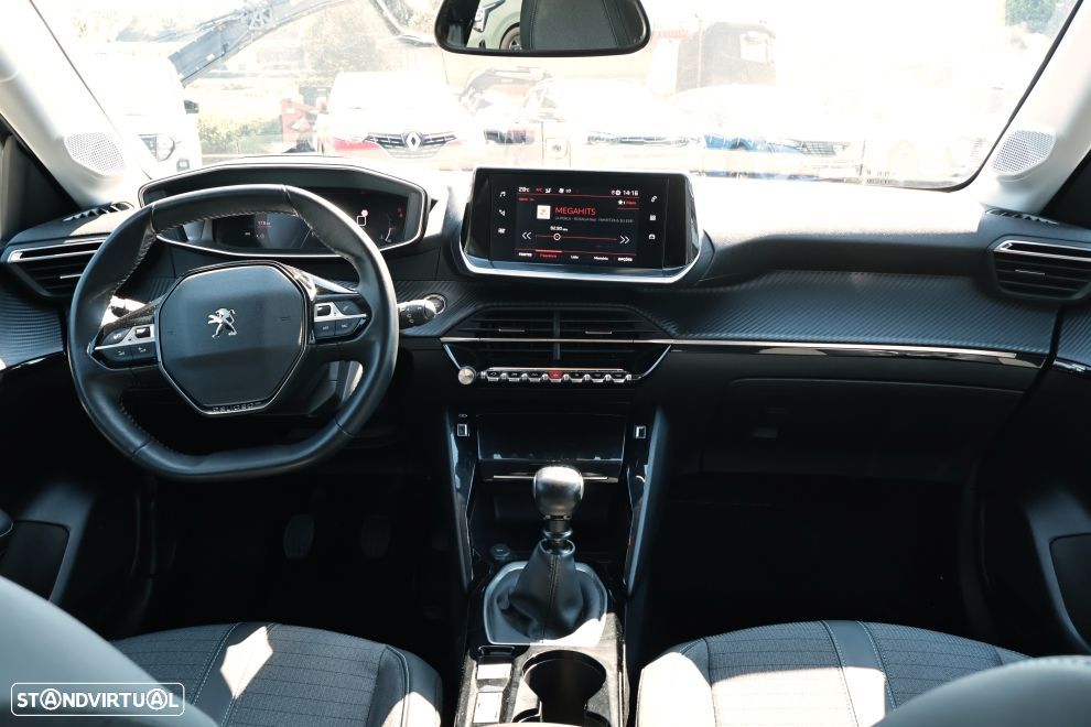 Peugeot 208 1.2 PureTech Allure - 21