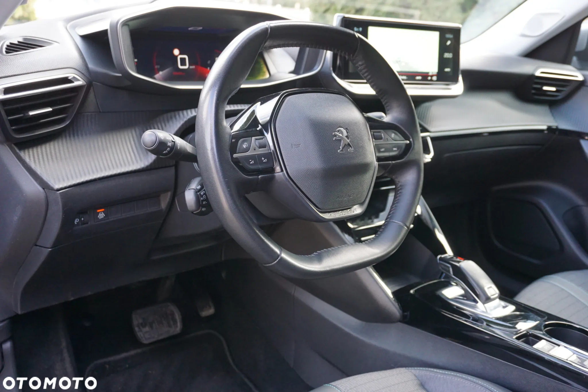 Peugeot 2008 1.2 PureTech GT Pack S&S EAT8 - 11