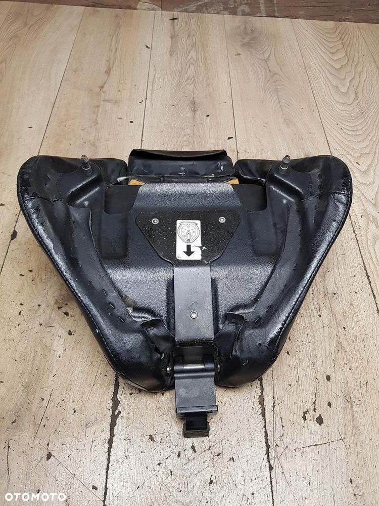 Siedzenie kierowcy Harley Davidson Softail Rocker FXCW - 8