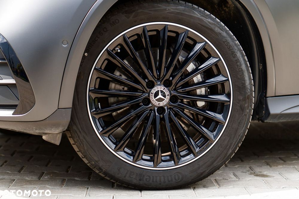 Mercedes-Benz GLC - 4