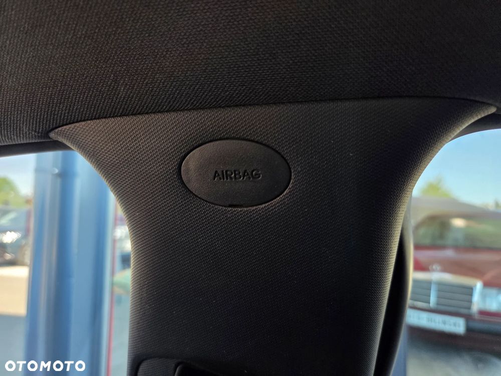 Kia Sportage 1.7 CRDI 2WD Attract - 21