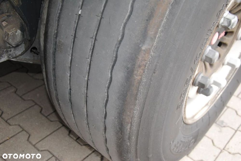 Wielton Podnoszona oś, SAF - 16