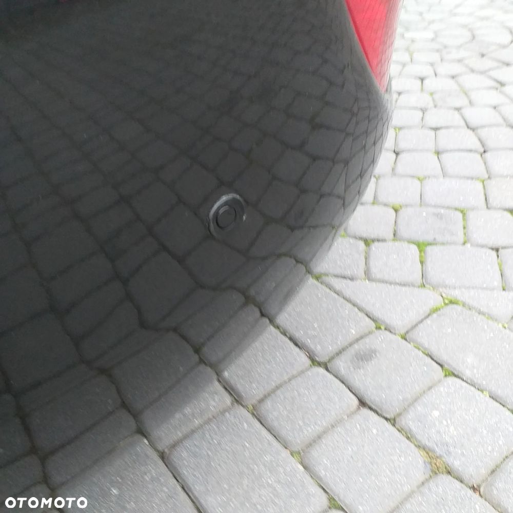 Hyundai i30 1.4 Intro Edition - 24