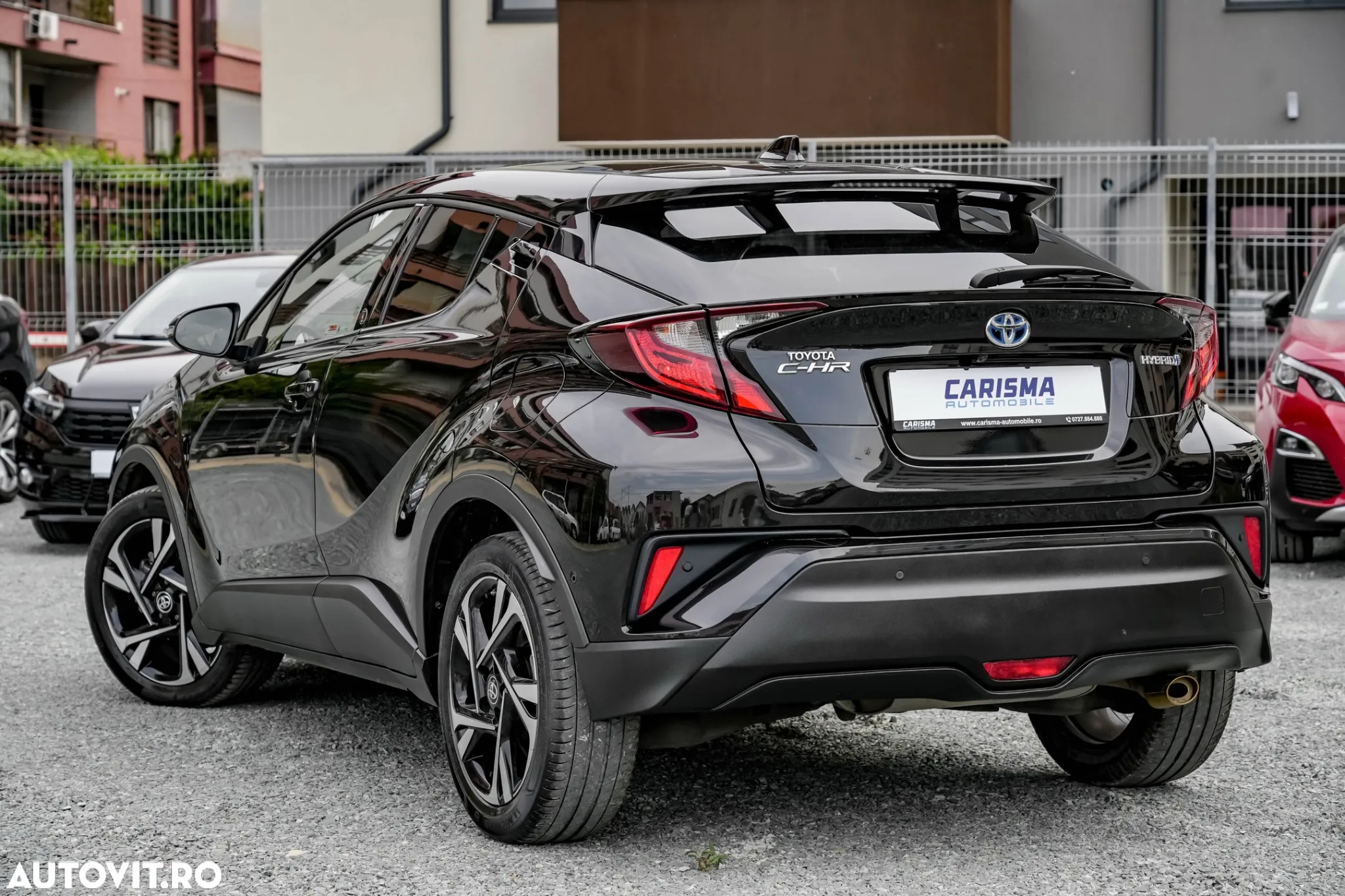 Toyota C-HR 1.8 Hybrid Team Deutschland - 4