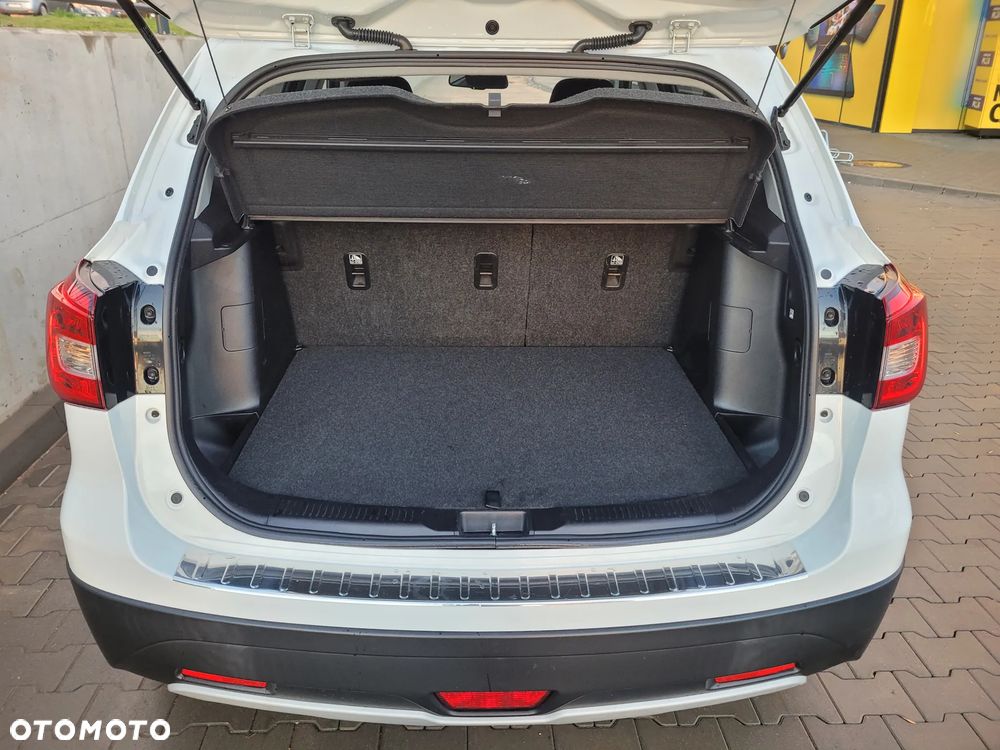 Suzuki SX4 S-Cross 1.6 DDiS 4x4 limited+ - 24