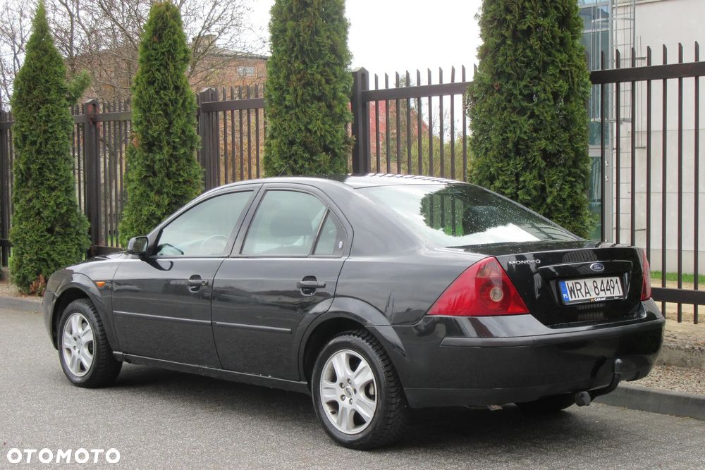 Ford Mondeo 1.8 Ghia - 3