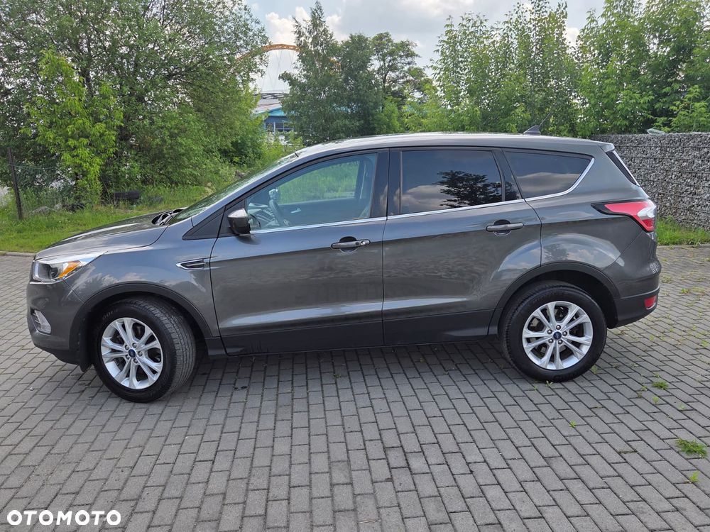 Ford Kuga - 4