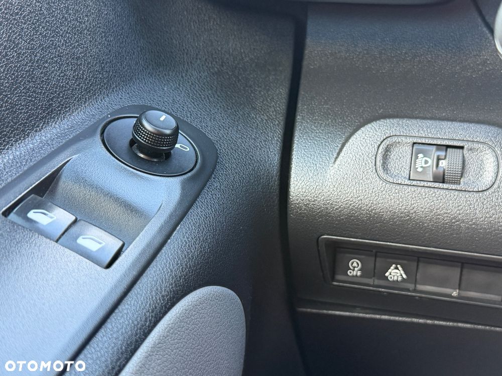 Peugeot Rifter BlueHDI 100 L1 Active - 17