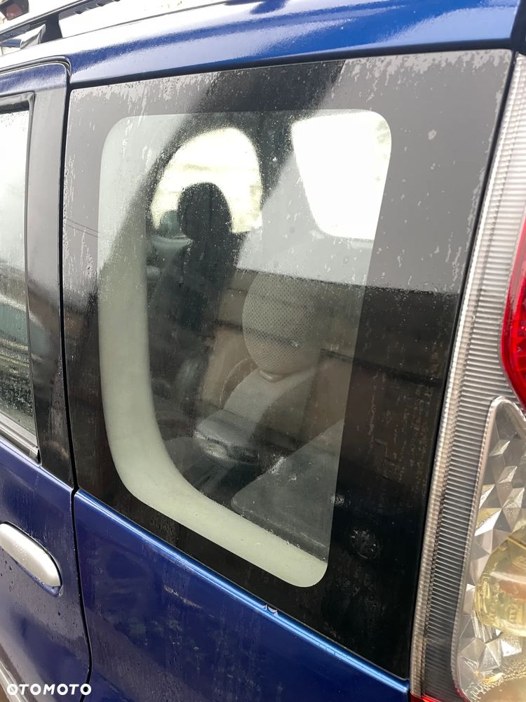 SZYBA KAROSERYJNA LEWA PRAWA TYL TOYOTA YARIS VERSO I LIFT - 2