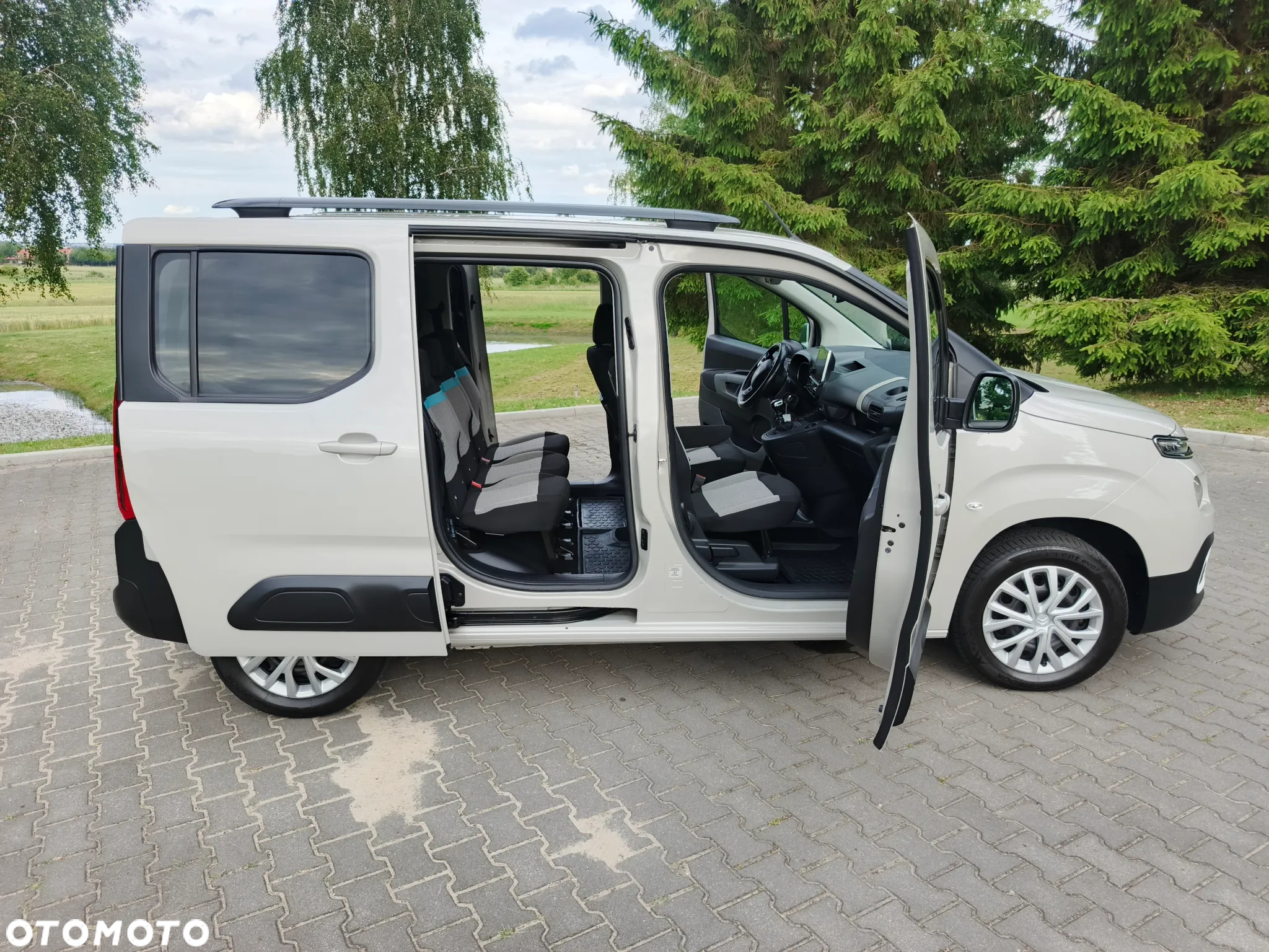Citroën Berlingo M BlueHDi 130 SHINE - 31