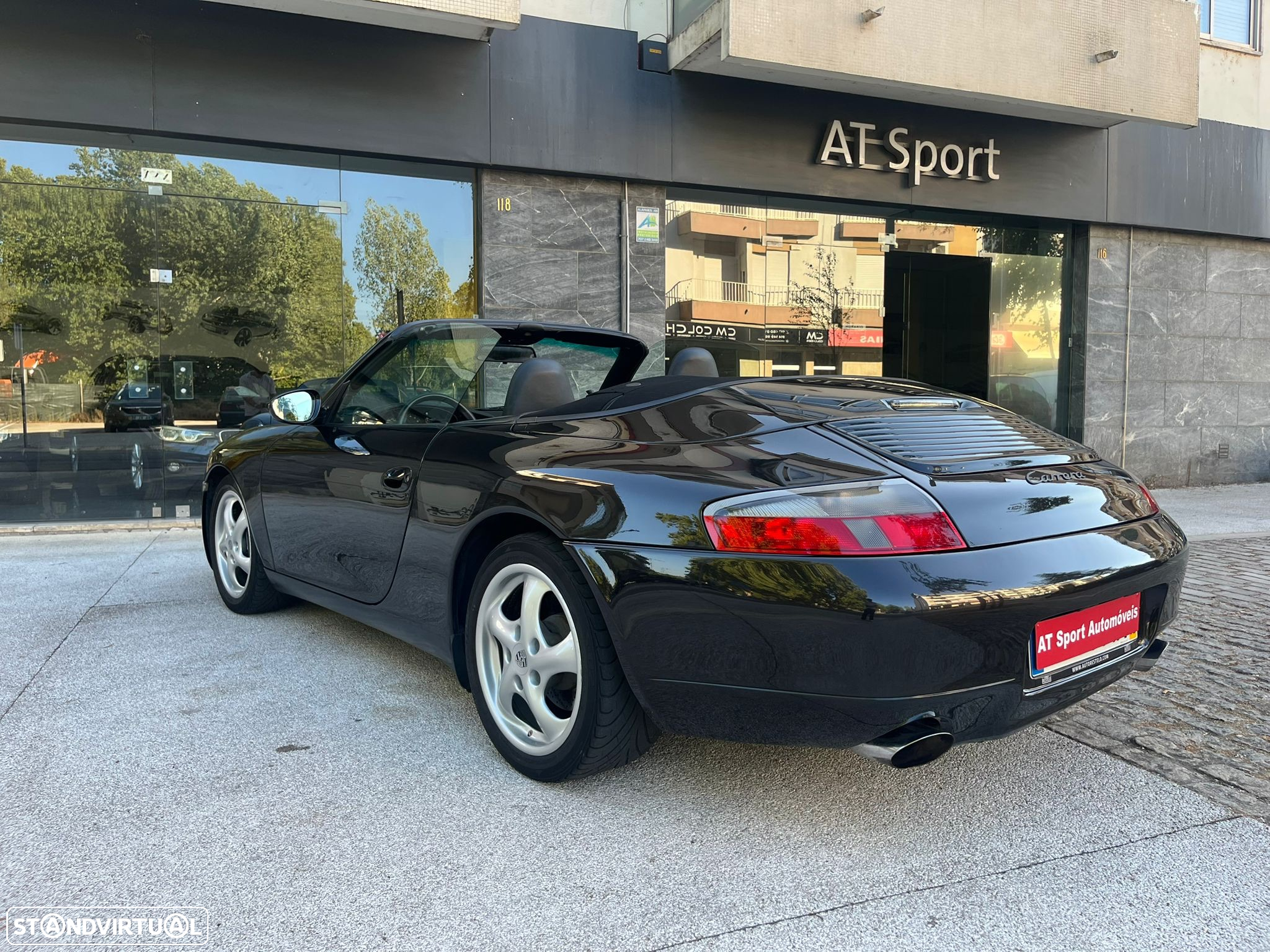 Porsche 911 (996) Carrera Cabrio - 27