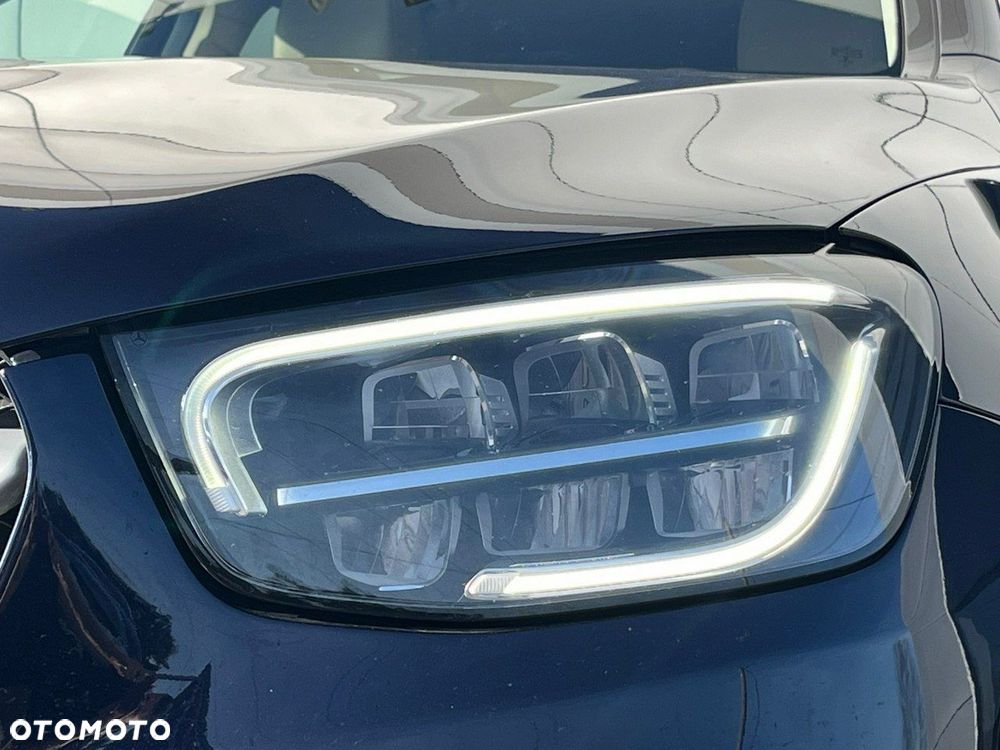 Mercedes-Benz GLC 300 e 4-Matic Business Edition - 6