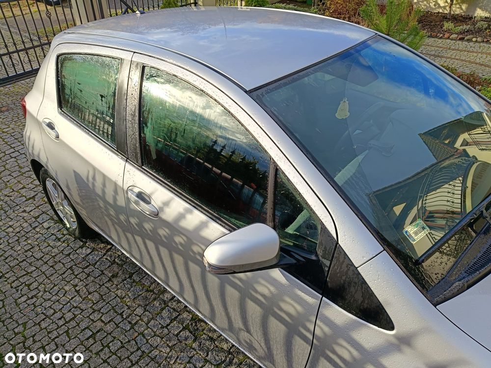 Toyota Yaris 1.0 Sol - 5