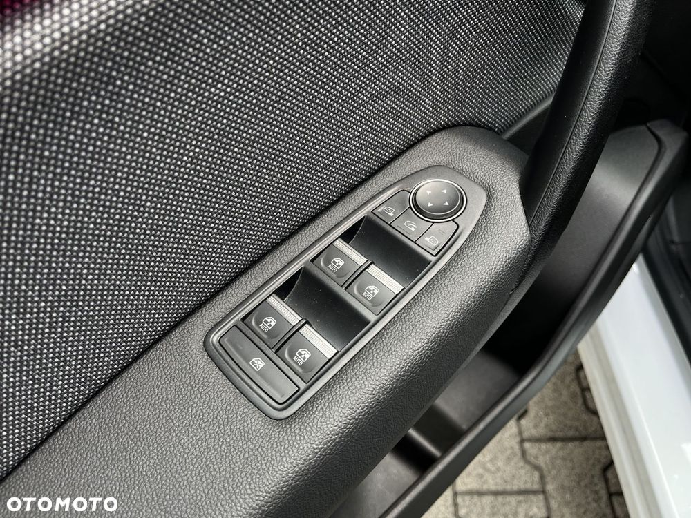 Renault Captur 1.0 TCe Techno - 19