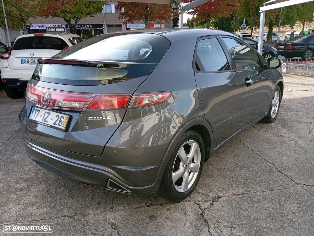 Honda Civic 1.4 i-VTEC Sport Edition - 4