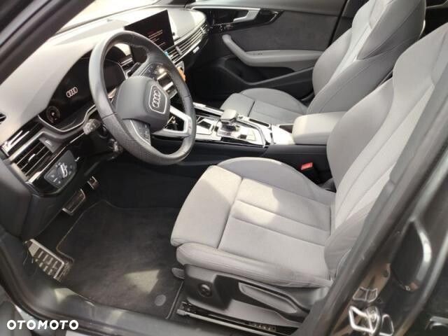 Audi A4 Avant - 10