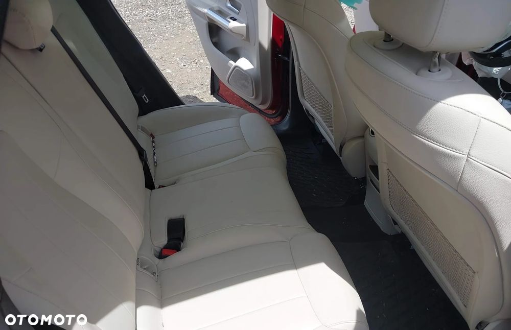 Mercedes-Benz GLA 250 8G-DCT AMG Line - 10