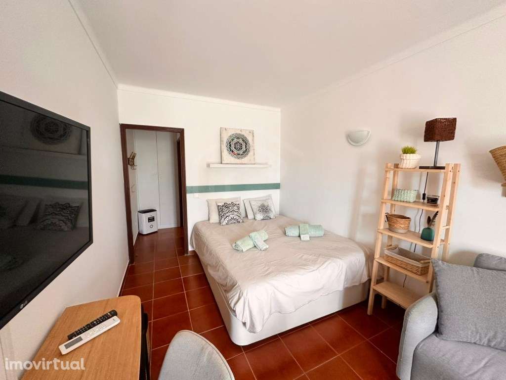Moradia T2 com garagem a 100m da praia da Lota na Manta Rota, Algarve - Grande imagem: 5/20