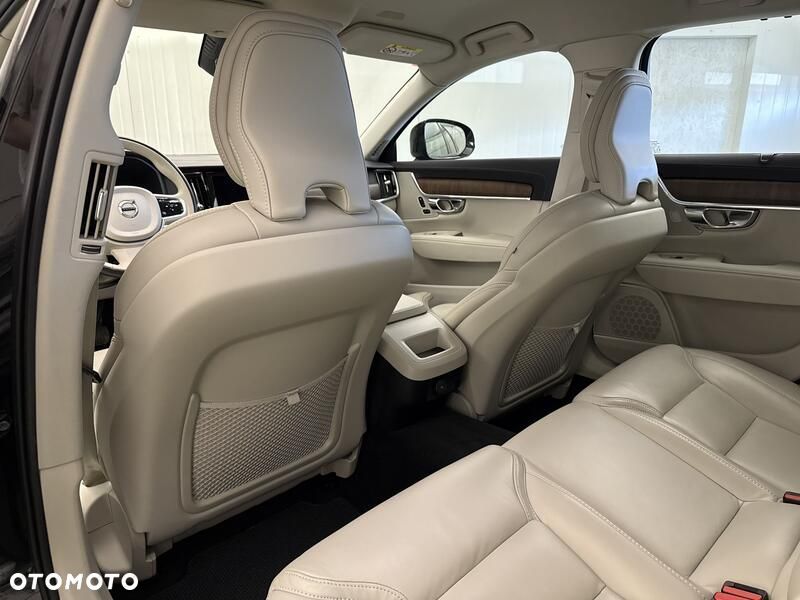 Volvo V90 Cross Country B5 D AWD Pro - 18