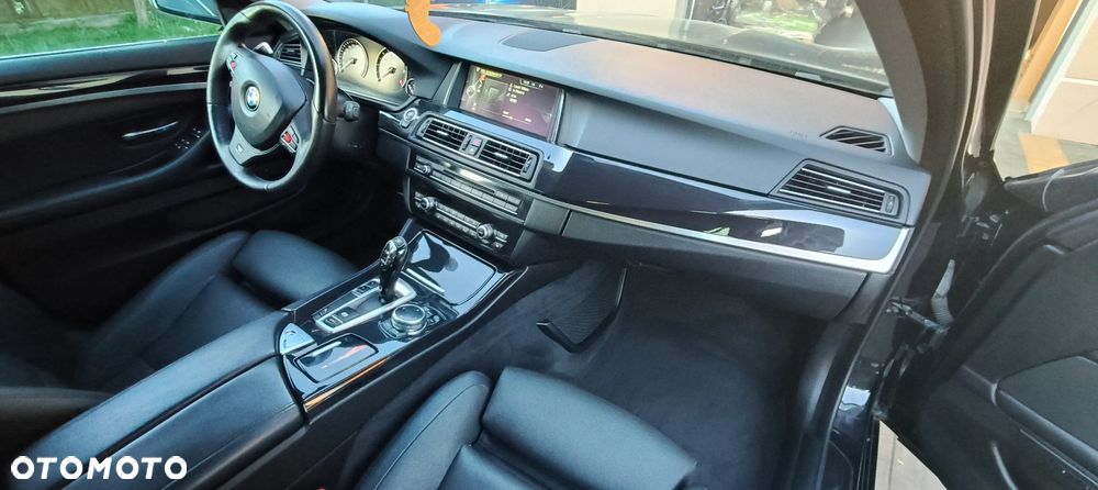 BMW Seria 5 520d xDrive Luxury Line - 14