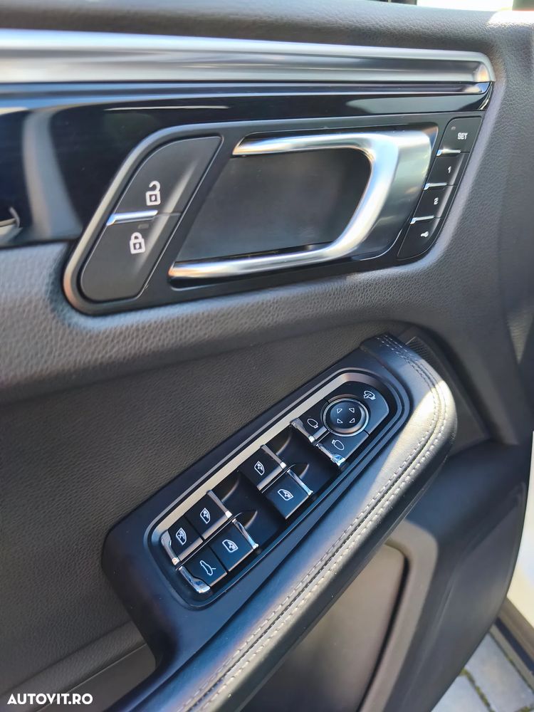 Porsche Macan S - 18