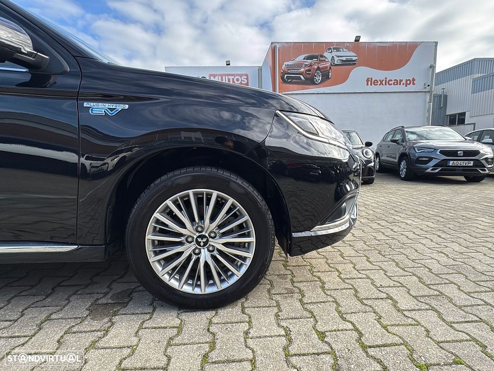 Mitsubishi Outlander 2.4 Intense - 10